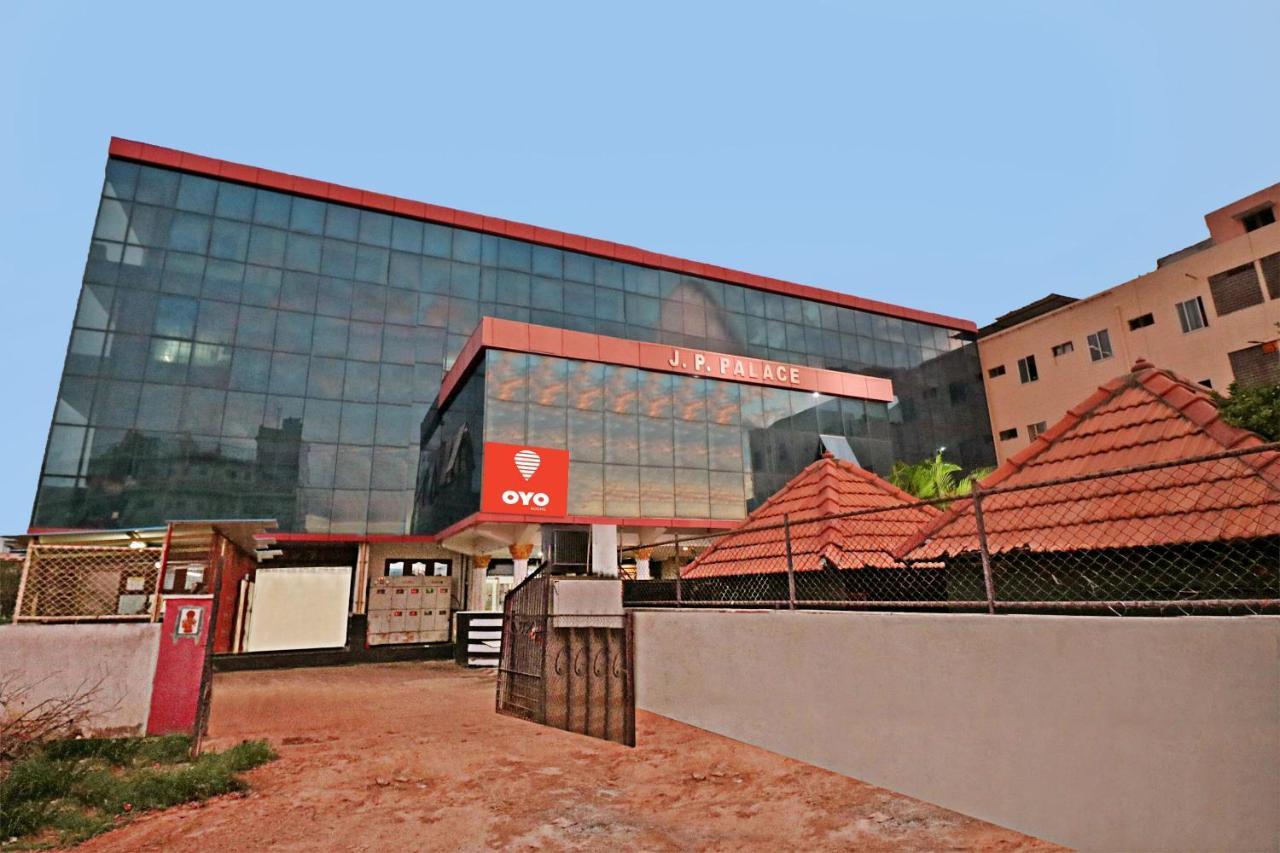 Hotel Oyo J P Palace Dod Ballāpur Exteriér fotografie